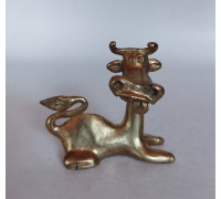 Бронзовая фигурка Корова