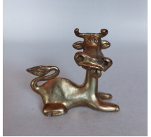 Бронзовая фигурка Корова